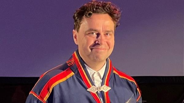 Lenke til artikkel: Sigbjørn Skåden tildeles Nordisk Råds litteraturpris 2026!